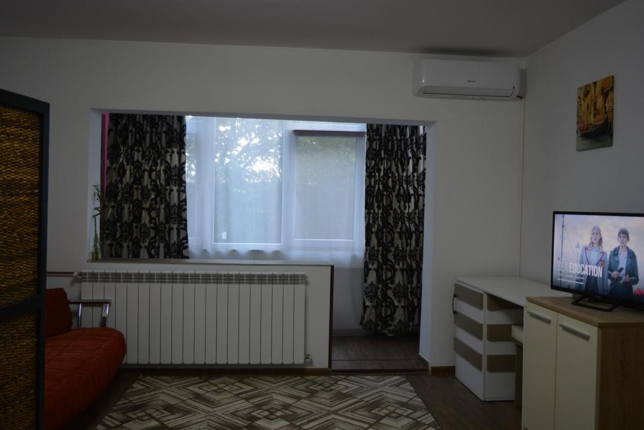 Studio Agatha 26 Bucharest Luaran gambar