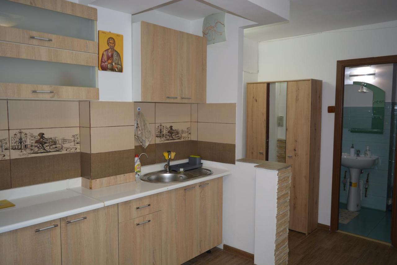 Studio Agatha 26 Bucharest Luaran gambar