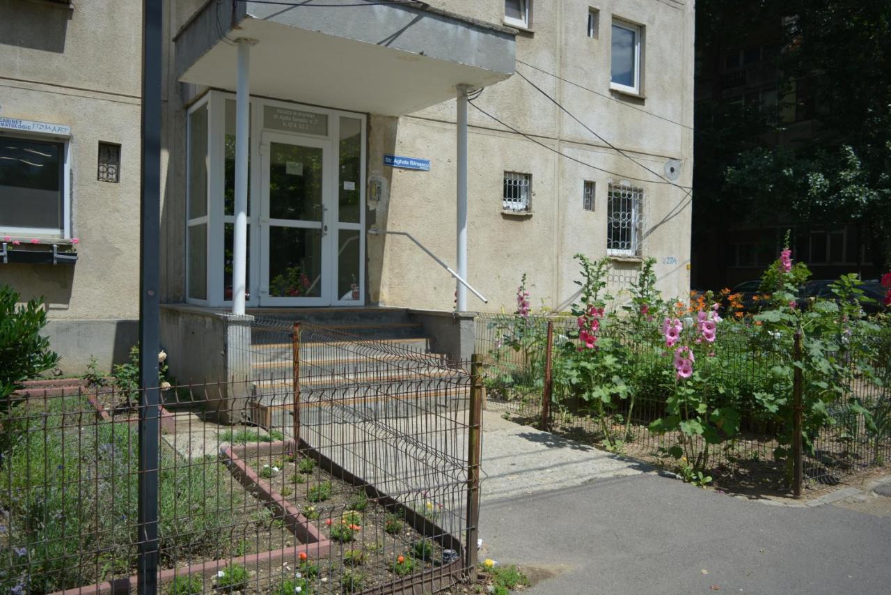 Studio Agatha 26 Bucharest Luaran gambar